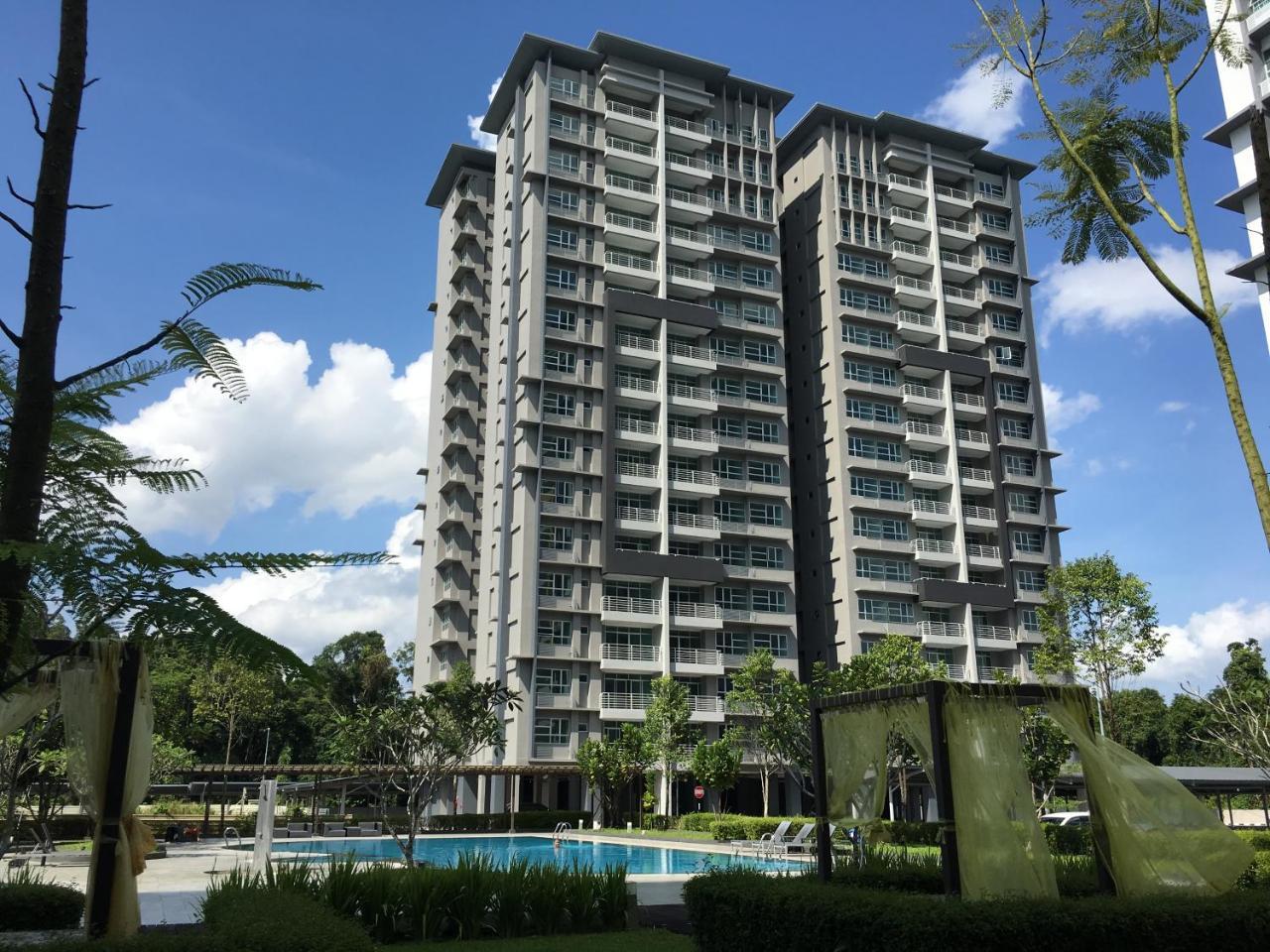 Ohana Sky Villa Residences Kuching Exterior photo